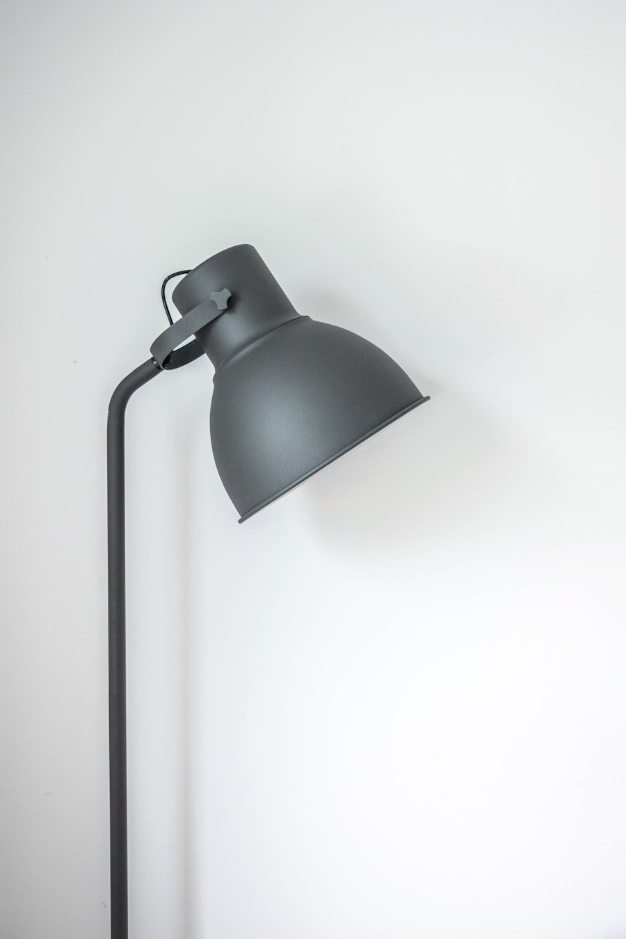 Minimal Table Lamp